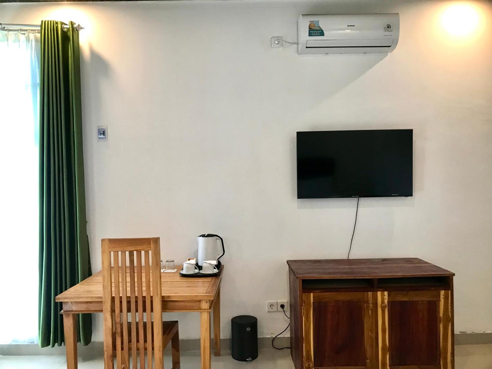 Pohon Purba Resort & Restaurant Labuhan Pandan Ngoại thất bức ảnh