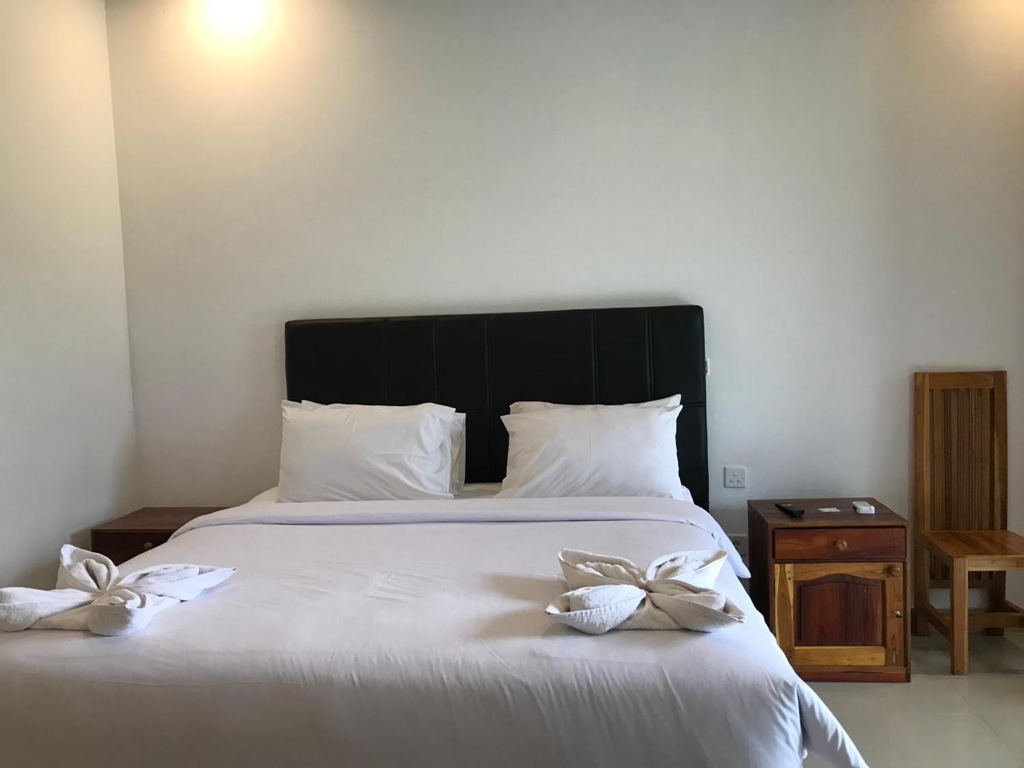 Pohon Purba Resort & Restaurant Labuhan Pandan Ngoại thất bức ảnh