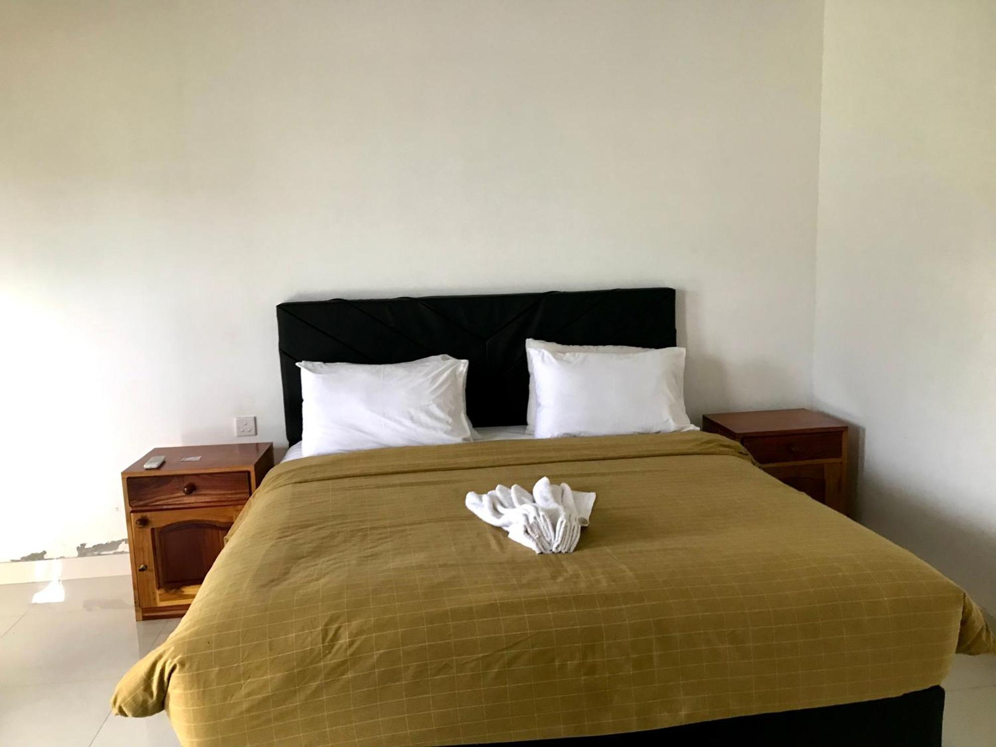 Pohon Purba Resort & Restaurant Labuhan Pandan Ngoại thất bức ảnh